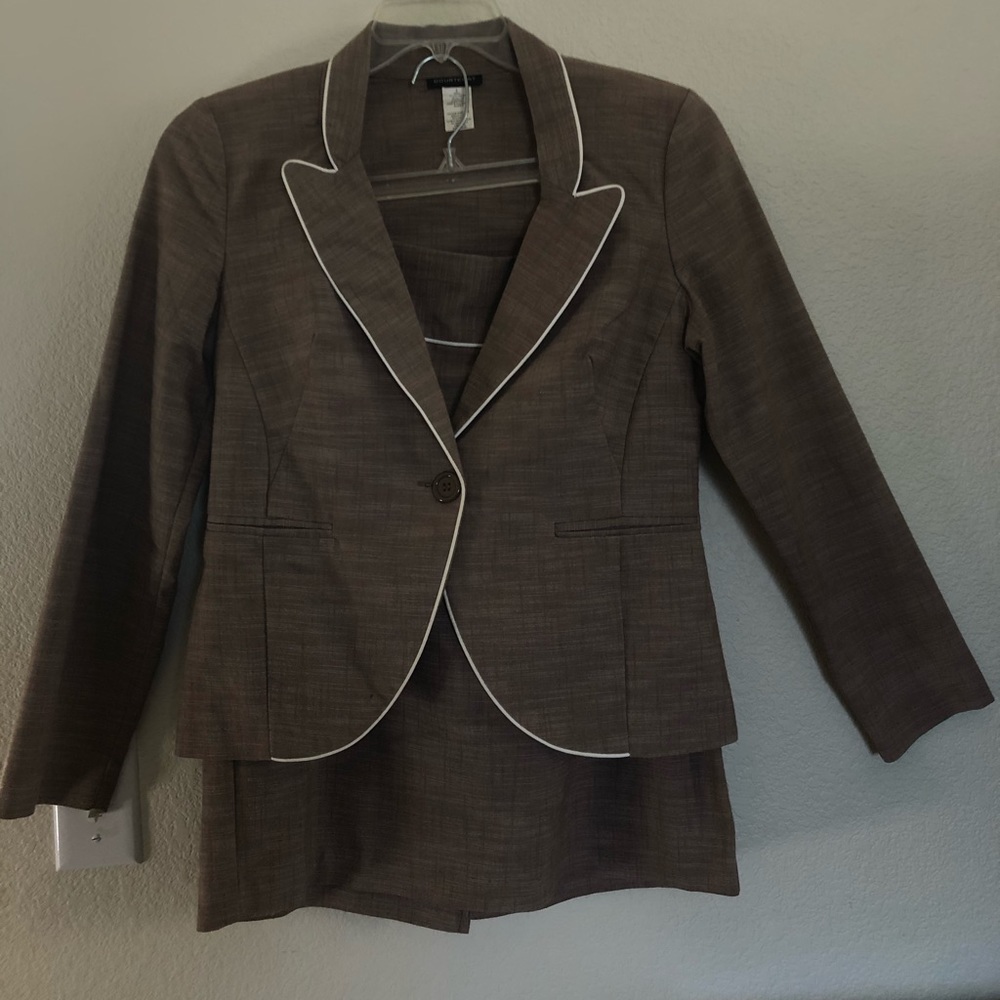 Women’s pencil skirt suit set
